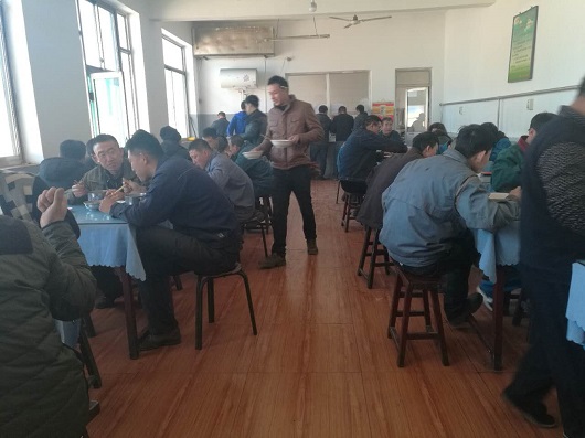 近日山西盛大钢结构食堂被吃货们挤爆啦，到底是何美味？