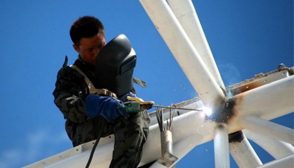 山西钢结构厂家提醒：楼承板施工中要这样做