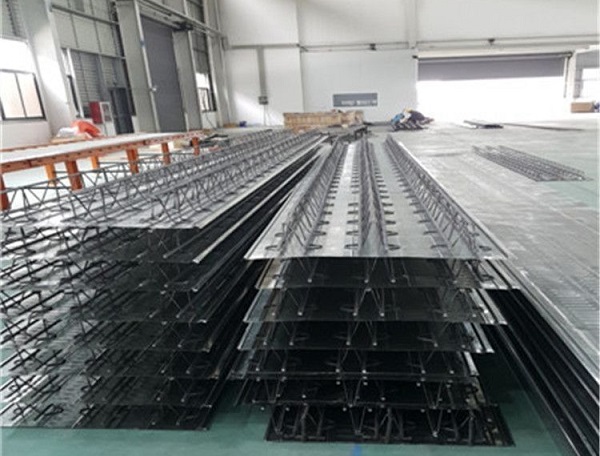 山西钢结构厂家TD1—90钢筋桁架楼承板规格与报价_山西怡达彩钢