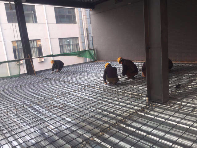 晋中钢结构厂家：钢筋桁架楼承板TD2-90安装注意事项