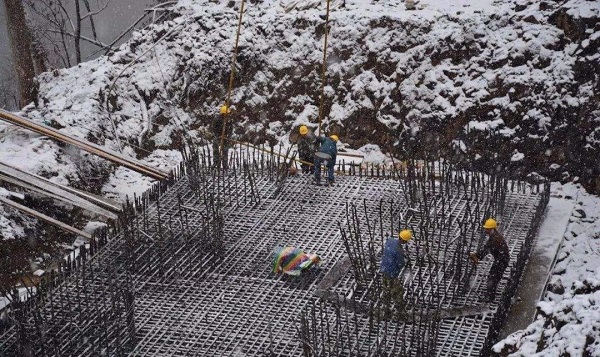 钢结构厂家通常这样安排工程的冬季施工