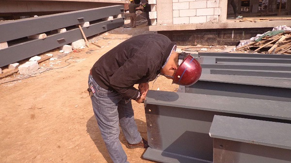 钢结构工程施工中常见问题原因分析