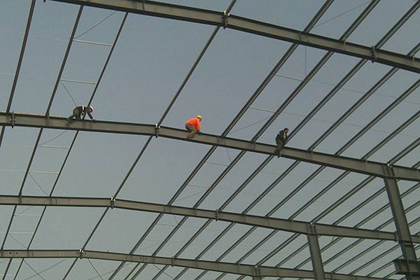 钢结构加工中常见的焊接气孔如何处理